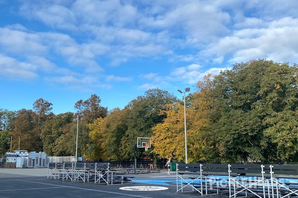 Photo of Pickleball at Clapham Common